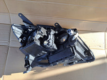Load image into Gallery viewer, Frontscheinwerfer Toyota Avensis Links Scheinwerfer Headlight SCH5622764312eu