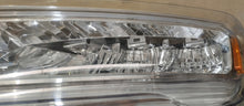 Load image into Gallery viewer, Frontscheinwerfer Dodge Ram Ducato 68516024AA 68516025AA Links Headlight SCH8396610086xr