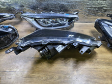 Load image into Gallery viewer, Frontscheinwerfer Toyota Yaris Cross OD-310 Links Scheinwerfer Headlight SCH8350993136rs