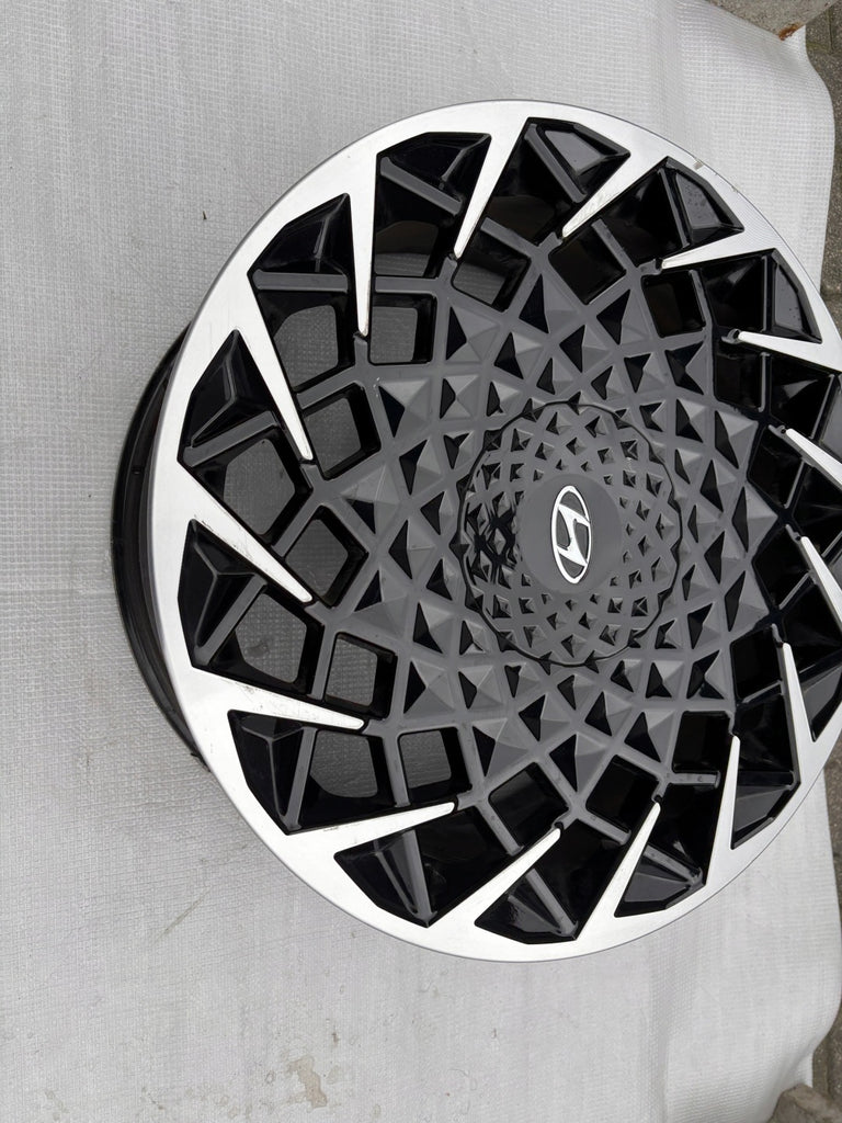 1x Alufelge 20 Zoll 8.5" 5x114.3 52910-G1210 Hyundai I Rim Wheel FEL1414301308rd