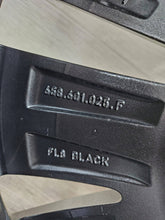 Laden Sie das Bild in den Galerie-Viewer, 1x Alufelge 17 Zoll 6.5" 5x100 40ET Graphit 658601025 Skoda Scala Kamiq FEL5174250185dn