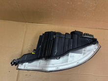 Laden Sie das Bild in den Galerie-Viewer, Frontscheinwerfer Mercedes-Benz A9618205239 Links Scheinwerfer Headlight SCH8611065042vw