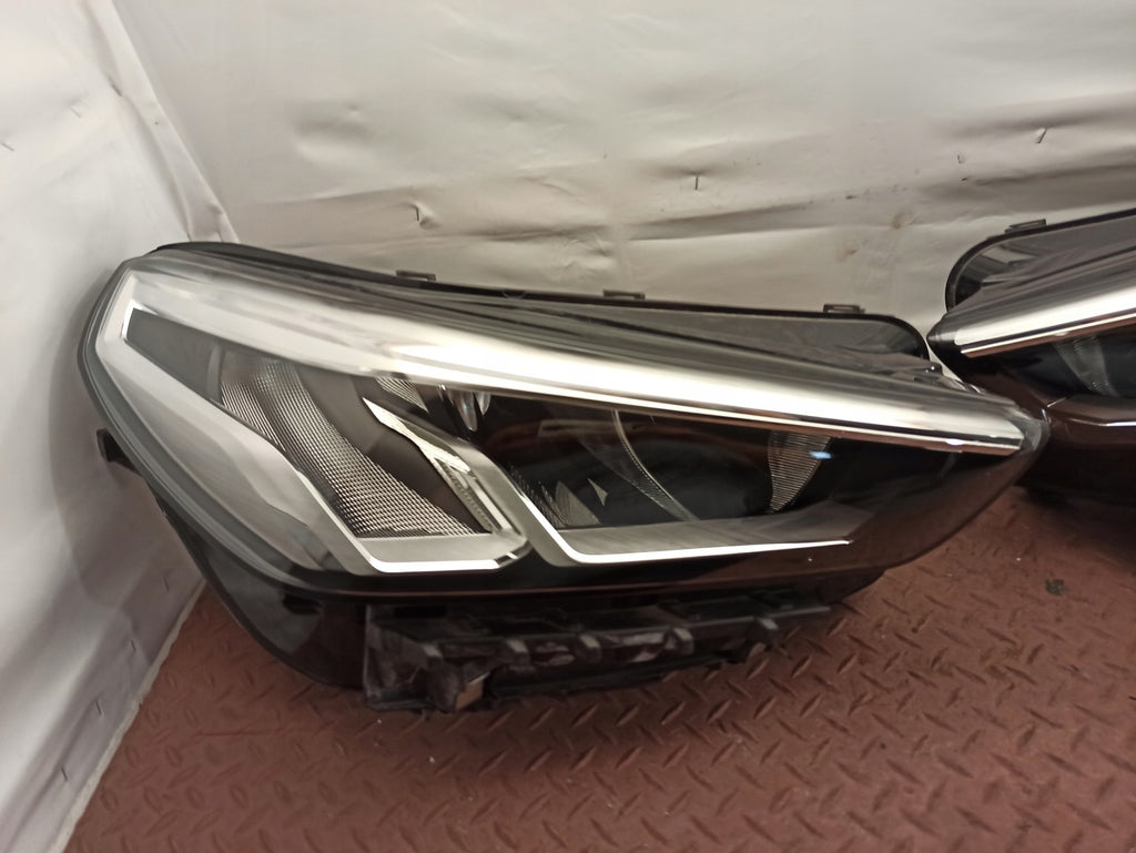 Frontscheinwerfer BMW 5A5BD44 5A5BD43 Full LED Ein Stück (Rechts oder Links) SCH5613528620ep