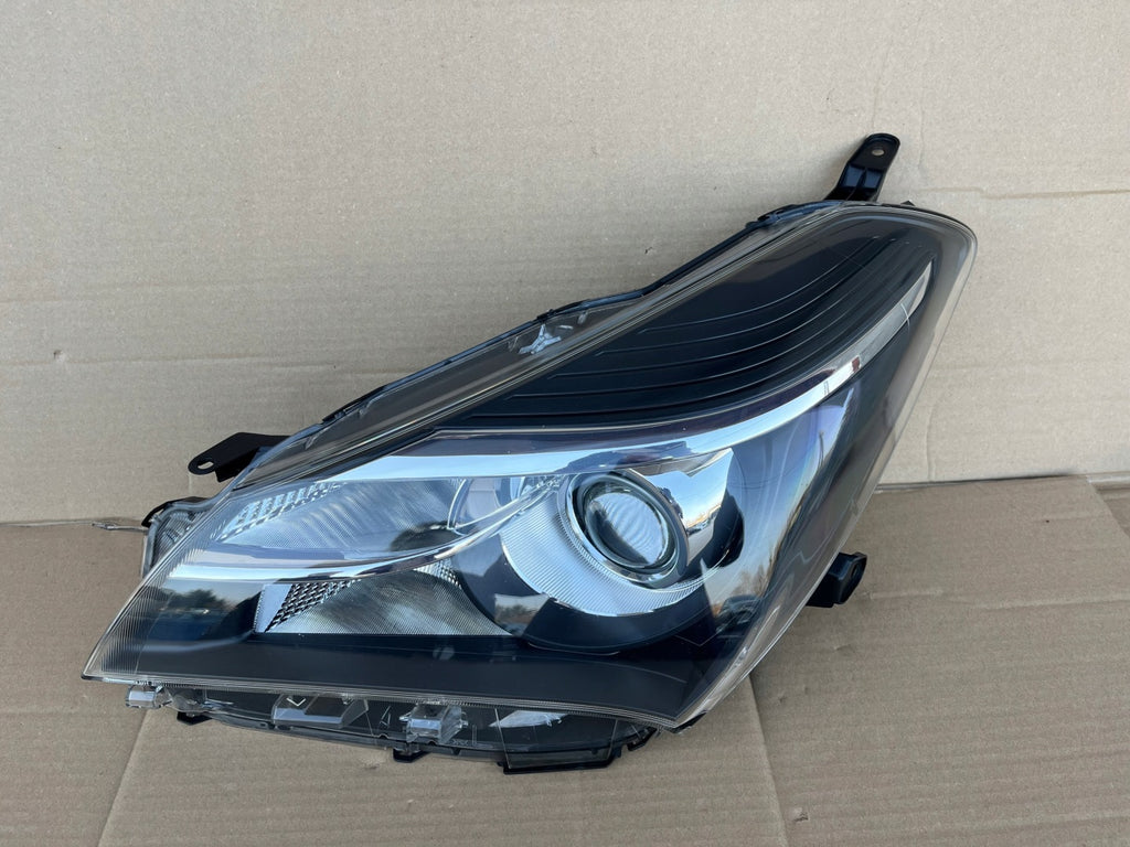 Frontscheinwerfer Toyota Yaris Links Scheinwerfer Headlight SCH9859411860lq
