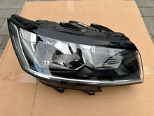 Laden Sie das Bild in den Galerie-Viewer, Frontscheinwerfer VW T6 90198961 Rechts Scheinwerfer Headlight SCH9771592015iw