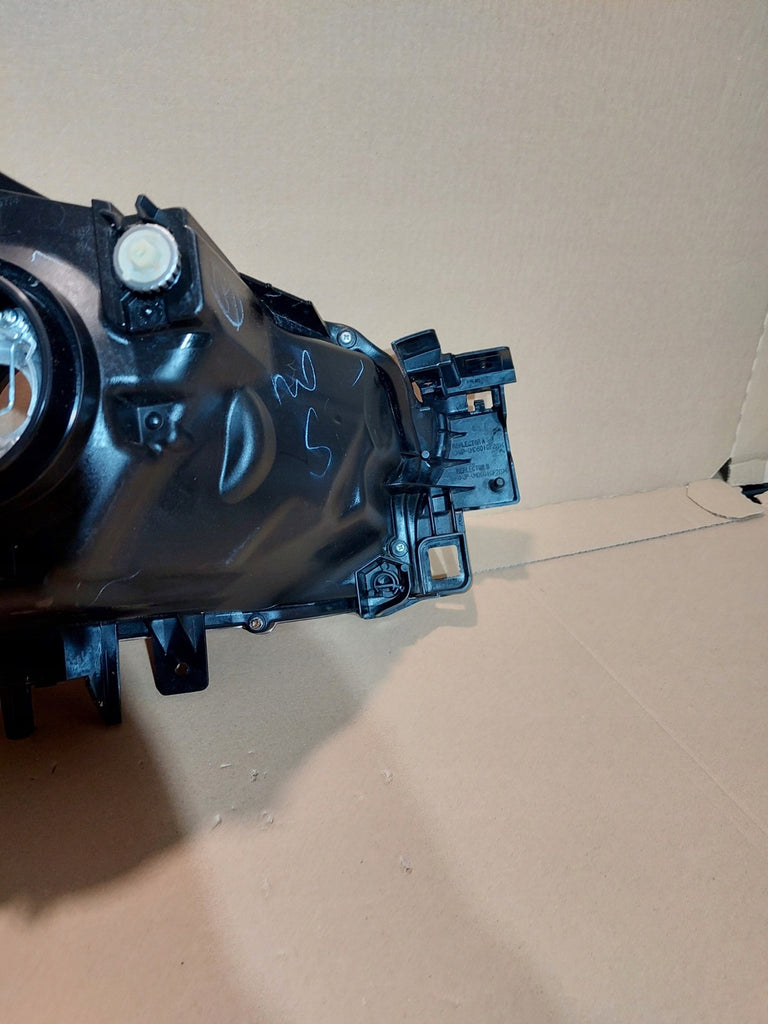 Frontscheinwerfer Mazda II DB5J-51040 Links Scheinwerfer Headlight