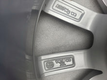 Load image into Gallery viewer, 1x Alufelge 16 Zoll 7.0" 5x100 46ET Glanz Silber 6C0601025A VW Polo 6r Rim Wheel FEL9968277184ih
