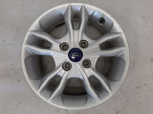 Laden Sie das Bild in den Galerie-Viewer, 1x Alufelge 15 Zoll 6.0&quot; 4x108 47,5ET Silber E1BJ-1007-AA Ford Fiesta Rim Wheel