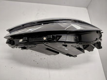 Laden Sie das Bild in den Galerie-Viewer, Frontscheinwerfer VW Passat 3J1941005 Full LED Links Scheinwerfer Headlight SCH8105641637gs