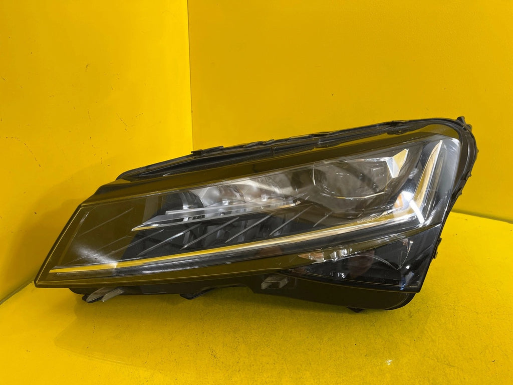 Frontscheinwerfer Skoda Superb III 3V1941015D 3V1941015 LED Links Headlight