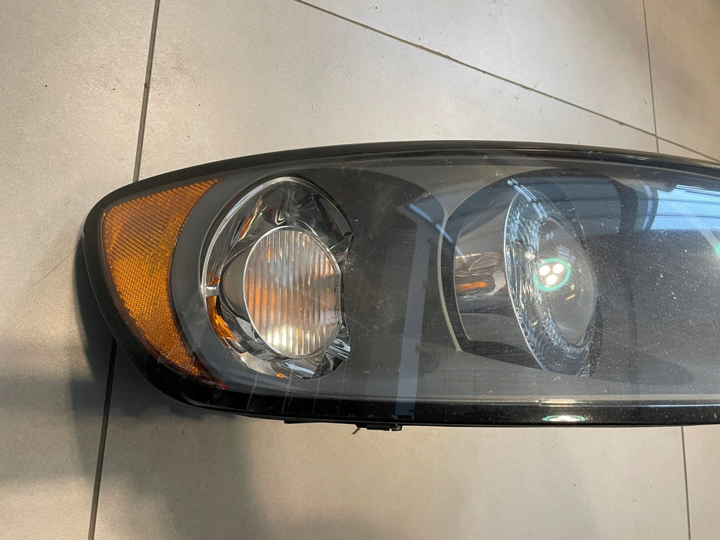 Frontscheinwerfer Volvo V50 3098890 Xenon Rechts Scheinwerfer Headlight SCH8872056310vp