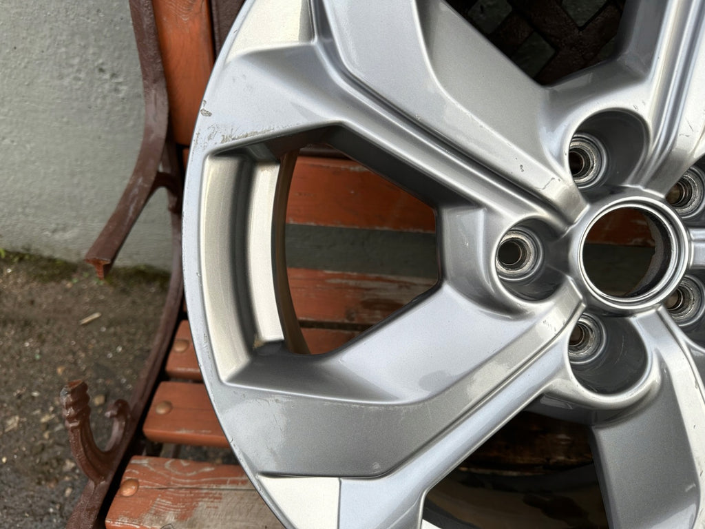 1x Alufelge 18 Zoll 7.0" 5x114.3 45ET Glanz Silber 9965777080 Mazda Mx-30 FEL7717671698sl