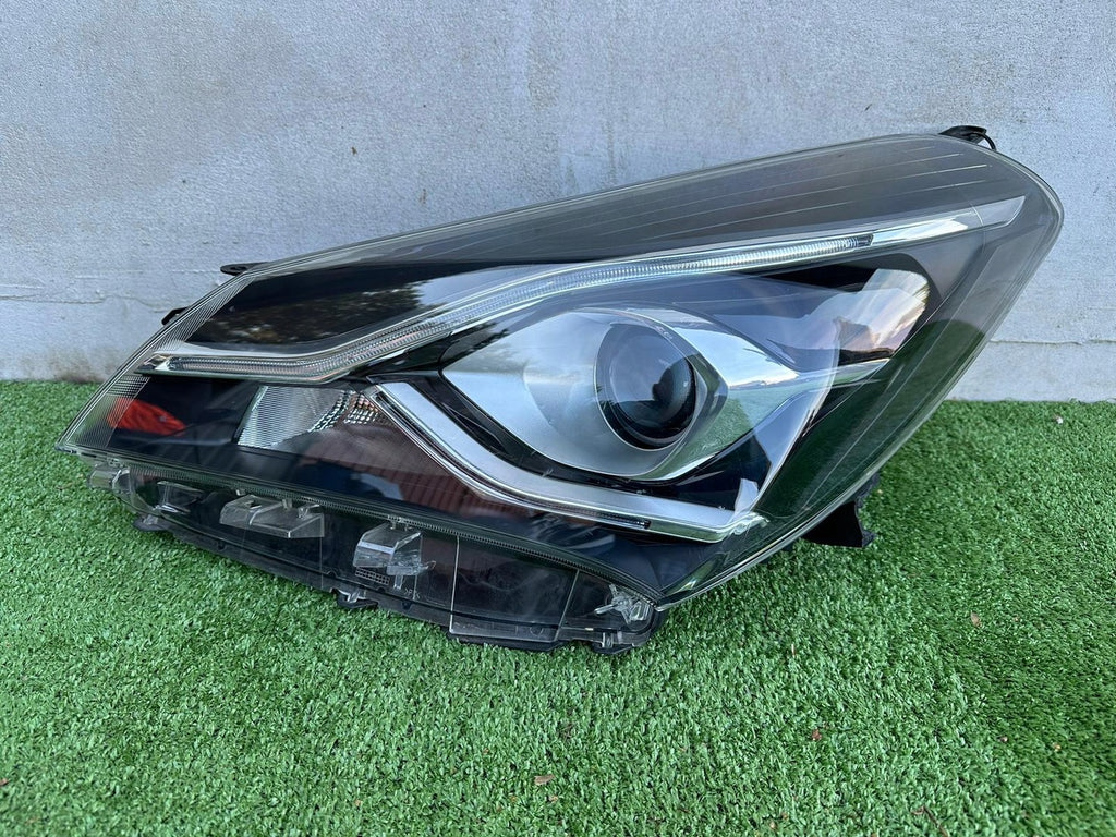 Frontscheinwerfer Toyota Yaris Links Scheinwerfer Headlight