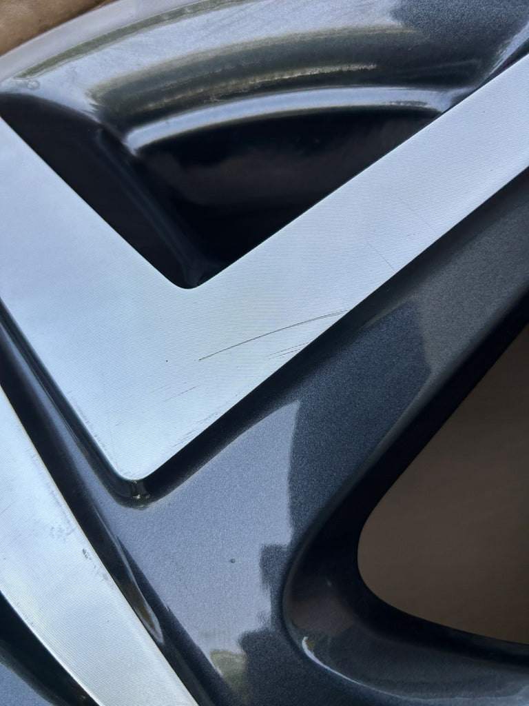 1x Alufelge 17 Zoll 5.0" 4x114.3 52910-Q0400 Hyundai Rim Wheel