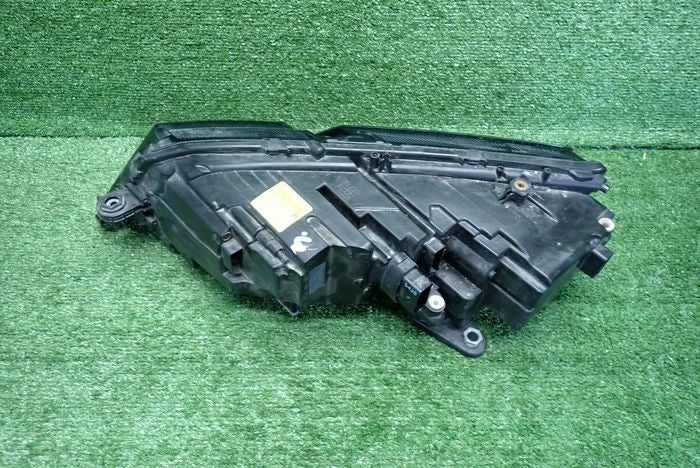 Frontscheinwerfer Skoda Octavia III 5E1941016D Rechts Scheinwerfer Headlight SCH6983505879th