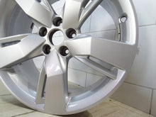 Load image into Gallery viewer, 1x Alufelge 19 Zoll 8.0&quot; 5x112 39ET Glanz Silber 80A601025D Audi Q5 Rim Wheel