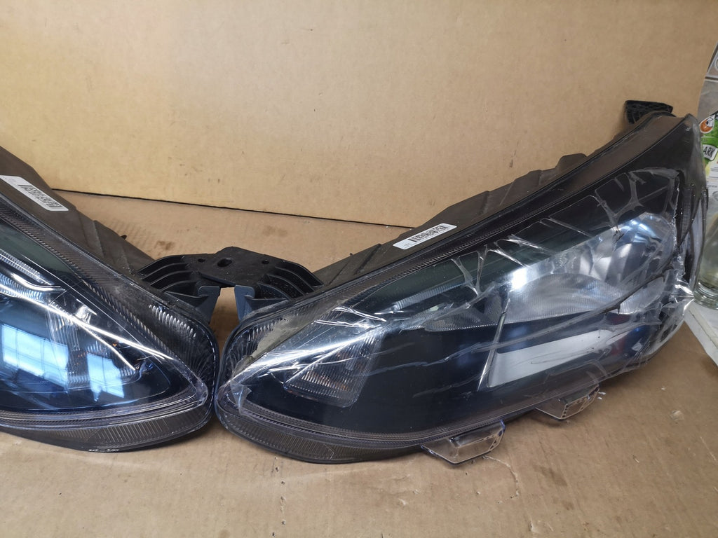 Frontscheinwerfer Ford Focus JX7B-13W029-DE JX7B-13W030-DE LED Rechts oder Links