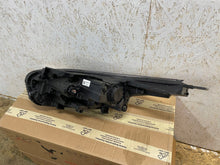 Laden Sie das Bild in den Galerie-Viewer, Frontscheinwerfer Kia Xceed 92102J7850 Rechts Scheinwerfer Headlight