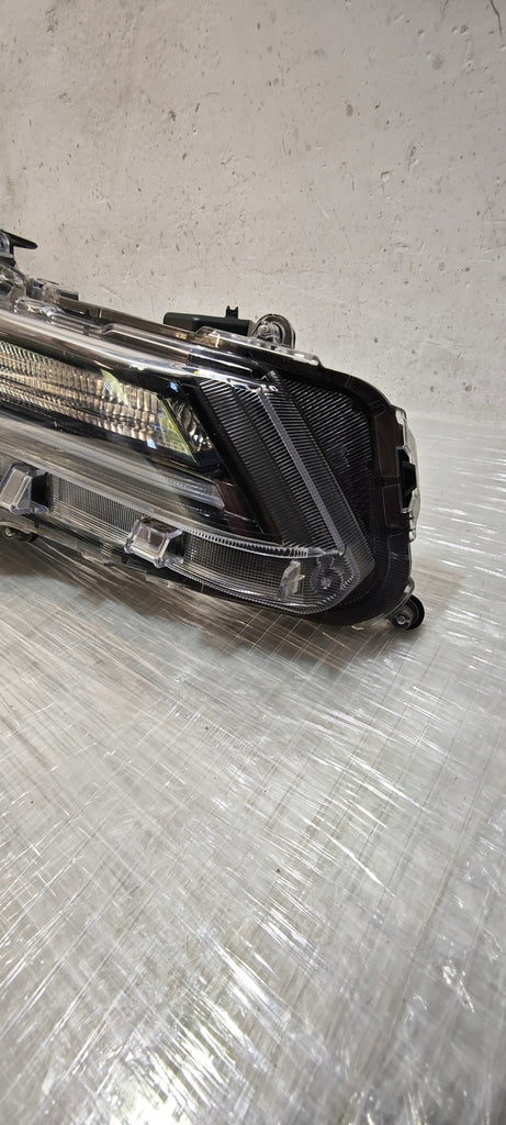 Frontscheinwerfer Toyota Corolla 811110-02S70 LED Rechts Scheinwerfer Headlight SCH3631113826ig