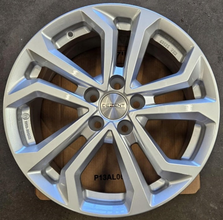 1x Alufelge 17 Zoll 7.0" 5x108 50ET Rim Wheel FEL4903134865gx