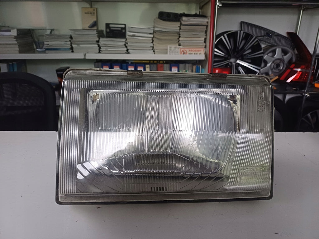Frontscheinwerfer Volvo 240 Links Scheinwerfer Headlight SCH2391780868ha