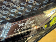 Load image into Gallery viewer, Frontscheinwerfer Renault Trafic 260602422R Links Scheinwerfer Headlight SCH4615530230lj
