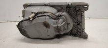 Laden Sie das Bild in den Galerie-Viewer, Frontscheinwerfer Mercedes-Benz W123 117683 Links Scheinwerfer Headlight SCH2962870837wq