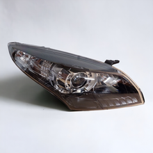 Laden Sie das Bild in den Galerie-Viewer, Frontscheinwerfer Renault Megane III 260105441R Xenon Rechts Headlight