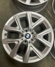 Load image into Gallery viewer, 4x Alufelge 17 Zoll 6.5" 5x112 39ET Glanz Silber 6856076 Audi X1 F48 I Rim Wheel FEL8124276666tr