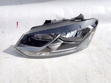 Load image into Gallery viewer, Frontscheinwerfer VW Polo 6C1941005 Links Scheinwerfer Headlight