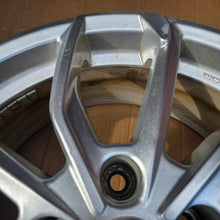 Load image into Gallery viewer, 1x Alufelge 17 Zoll 7.0" 5x114.3 43 5ET Glanz Schwarz Hyundai I Rim Wheel FEL1920645018tr