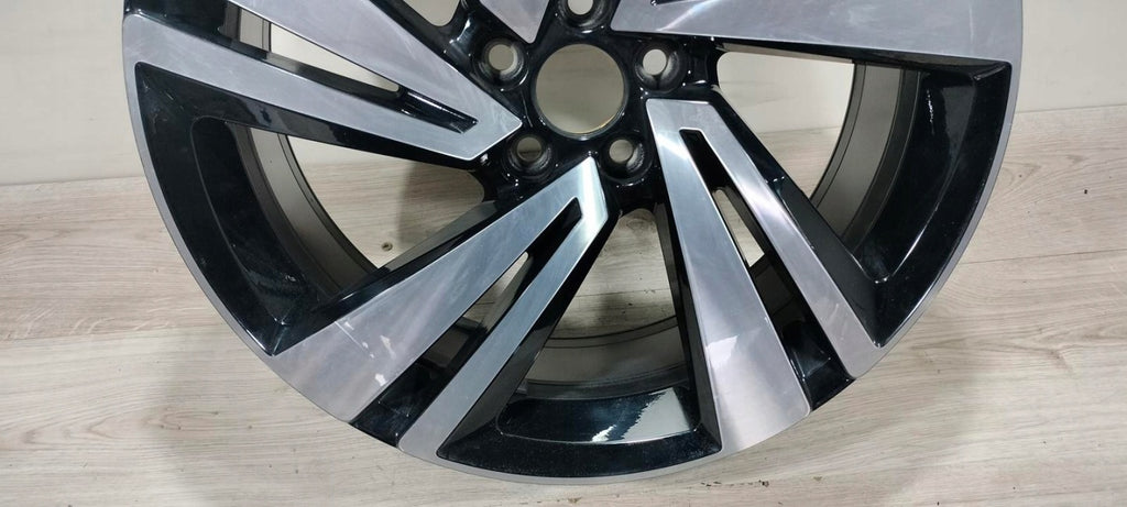 1x Alufelge 18 Zoll 7.0" 5x112 39ET 2GM601025H VW T-Cross Rim Wheel FEL5436549843rh