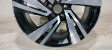 Laden Sie das Bild in den Galerie-Viewer, 1x Alufelge 18 Zoll 7.0" 5x112 39ET 2GM601025H VW T-Cross Rim Wheel FEL5436549843rh