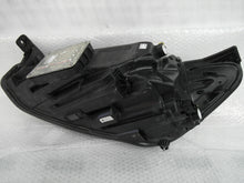 Laden Sie das Bild in den Galerie-Viewer, Frontscheinwerfer Ford Focus JX7B13E016CJ Full LED Ein Stück (Rechts oder Links) SCH6606419020hc