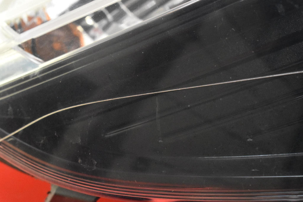Frontscheinwerfer Renault Megane III Scenic 89902925 Rechts Headlight SCH5907282199rf