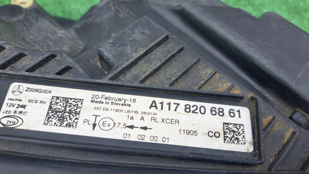 Frontscheinwerfer Mercedes-Benz Cla X117 C117 A1178206861 Full LED Rechts SCH9442761099cg