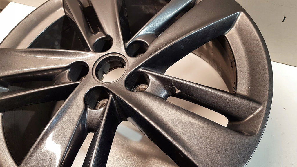 1x Alufelge 17 Zoll 7.0" 5x108 42ET Glanz Graphit YP00064180 Opel Grandland X