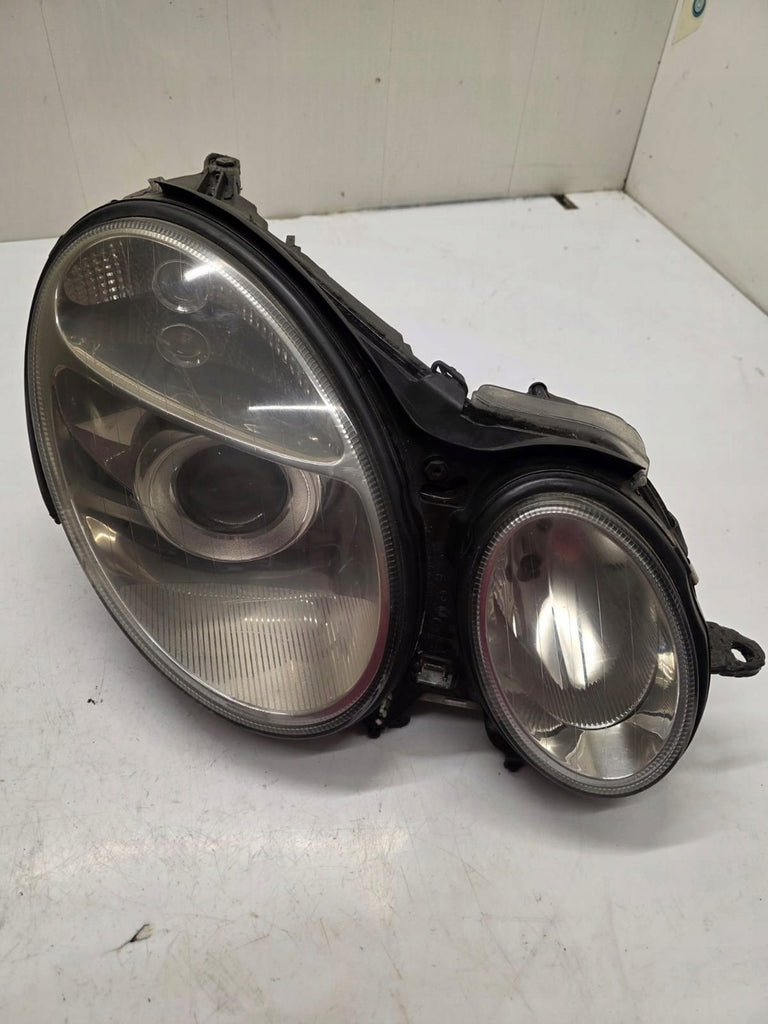 Frontscheinwerfer Mercedes-Benz W211 Bi-Xenon Rechts Scheinwerfer Headlight SCH4149411583mq