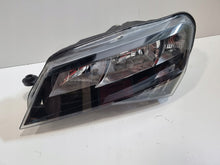 Laden Sie das Bild in den Galerie-Viewer, Frontscheinwerfer Skoda Superb III 3V1941015 Ein Stück (Rechts oder Links)