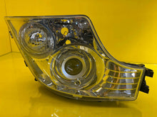 Laden Sie das Bild in den Galerie-Viewer, Frontscheinwerfer Mercedes-Benz A9608200739 Xenon Rechts Scheinwerfer Headlight SCH3007593096ek
