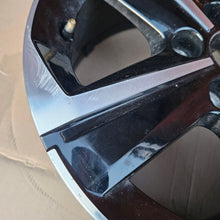 Load image into Gallery viewer, 1x Alufelge 17 Zoll 7.0" 5x108 44ET Glanz Schwarz 9843281480 Opel Astra L FEL4191140391qx