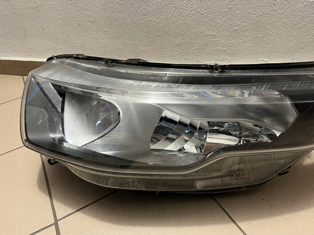 Frontscheinwerfer Iveco Daily IV 5801473750 Links Scheinwerfer Headlight SCH2402257834ft
