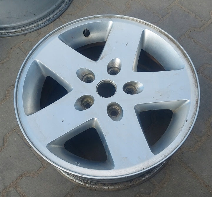 1x Alufelge 18 Zoll 7.5" 5x127 Jeep Cherokee Wrangler Rim Wheel FEL6328016015db
