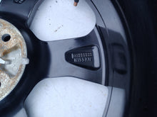 Laden Sie das Bild in den Galerie-Viewer, 1x Alufelge 17 Zoll 6.5" 5x100 50ET Glanz Schwarz 403005FA5A Nissan Micra I K14 FEL6148923544tv