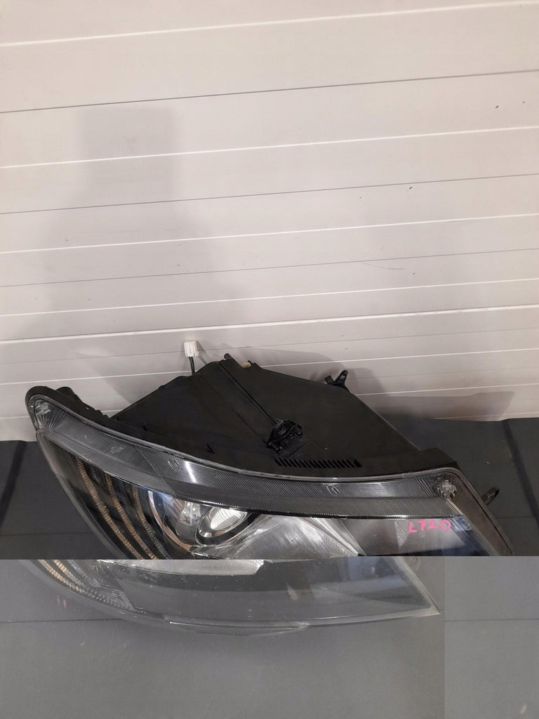 Frontscheinwerfer Skoda Superb Rechts Scheinwerfer Headlight