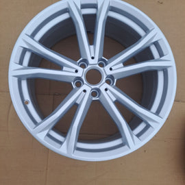 1x Alufelge 19 Zoll 8.5