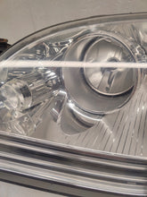 Load image into Gallery viewer, Frontscheinwerfer Mercedes-Benz W164 Xenon Ein Stück (Rechts oder Links)