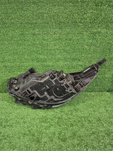 Load image into Gallery viewer, Frontscheinwerfer Kia Rio IV 92102-H8 LED Rechts Scheinwerfer Headlight SCH9716132186cv