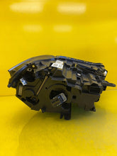 Laden Sie das Bild in den Galerie-Viewer, Frontscheinwerfer BMW X1 F48 7472249-06 LED Ein Stück (Rechts oder Links) SCH4010507938ug