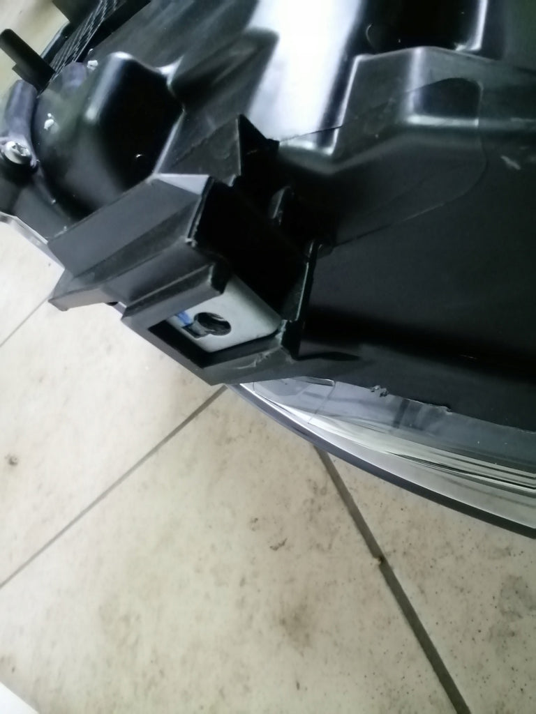 Frontscheinwerfer Toyota 81110F4170 LED Rechts Scheinwerfer Headlight